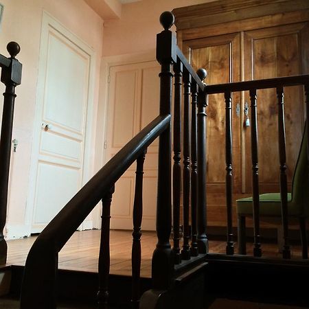 Chateau Du Beugnon Bed & Breakfast Tigné Екстериор снимка