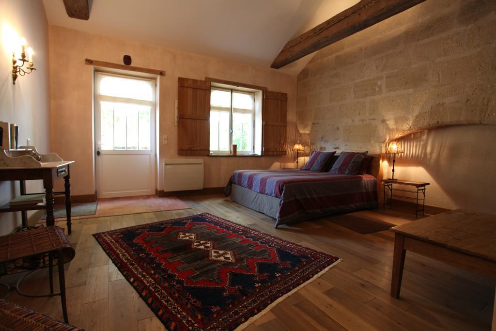 Chateau Du Beugnon Bed & Breakfast Tigné Стая снимка